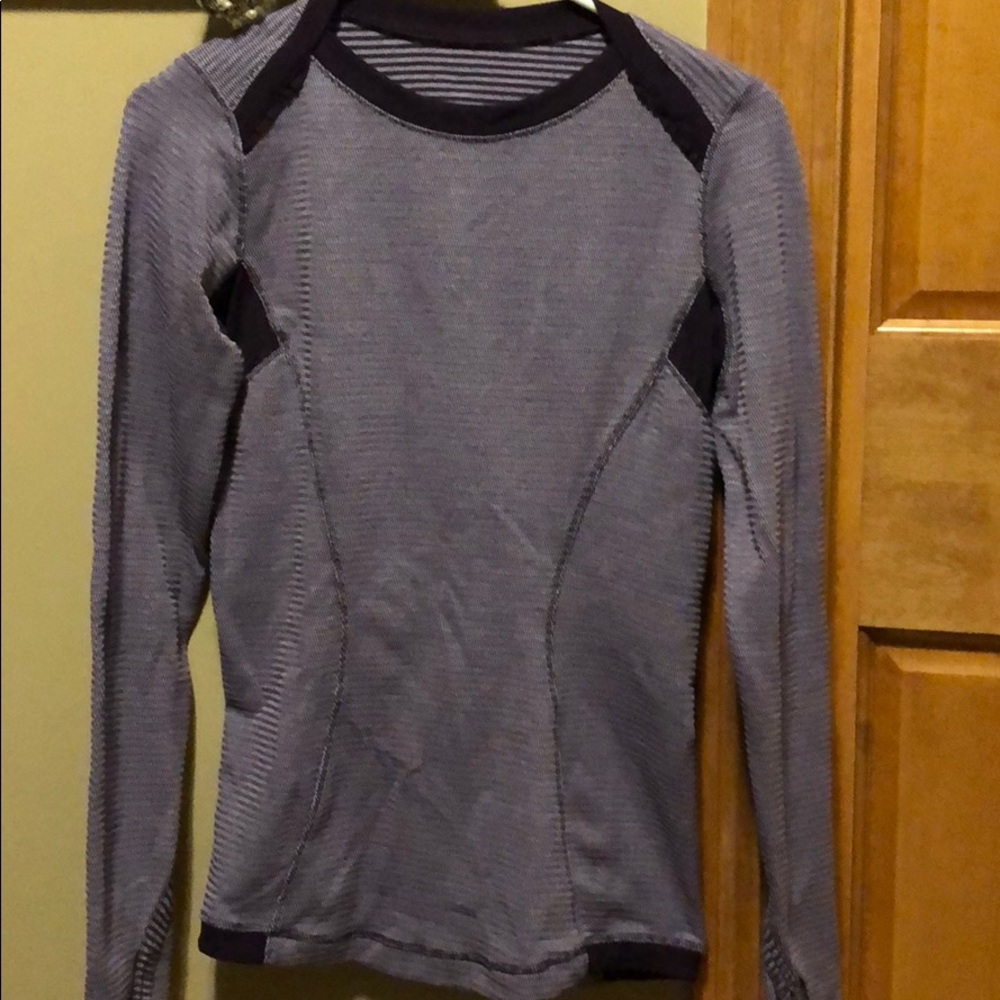 Lululemon top